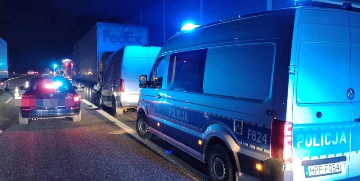 Wypadek na A1 pod Kutnem. Nie żyje jedna osoba