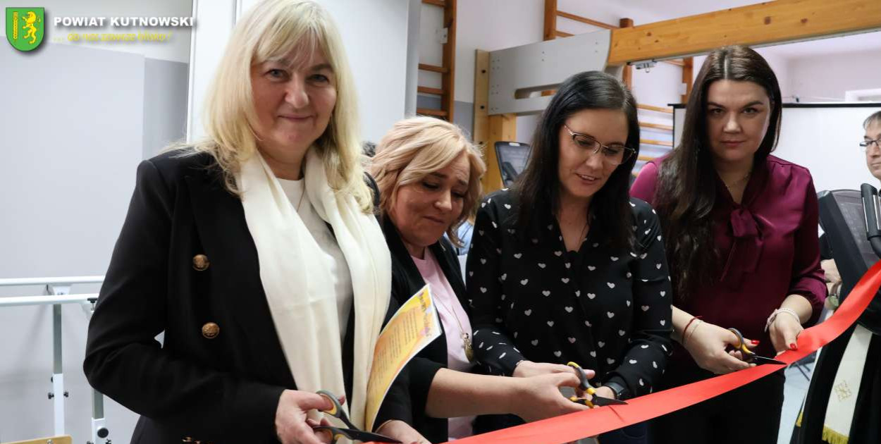 Nowoczesne wsparcie dla PSONI w Kutnie. Jolanta Pietrusiak na otwarciu sali