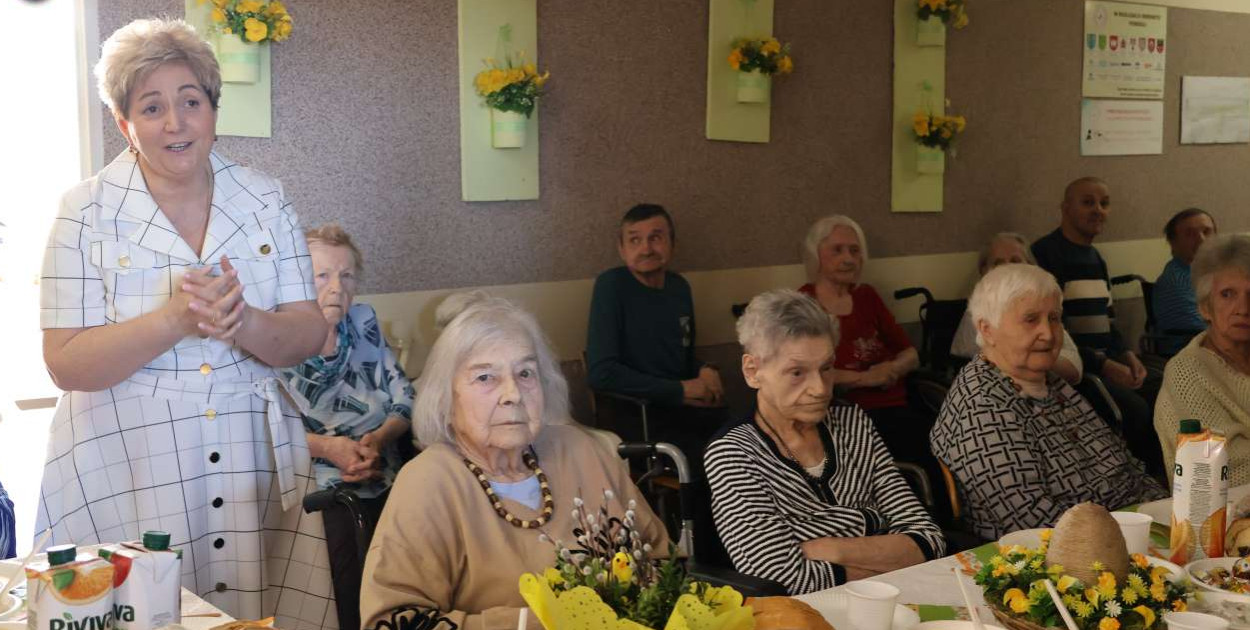 Świąteczne życzenia i wielkanocne potrawy w kutnowskim ZOL-u