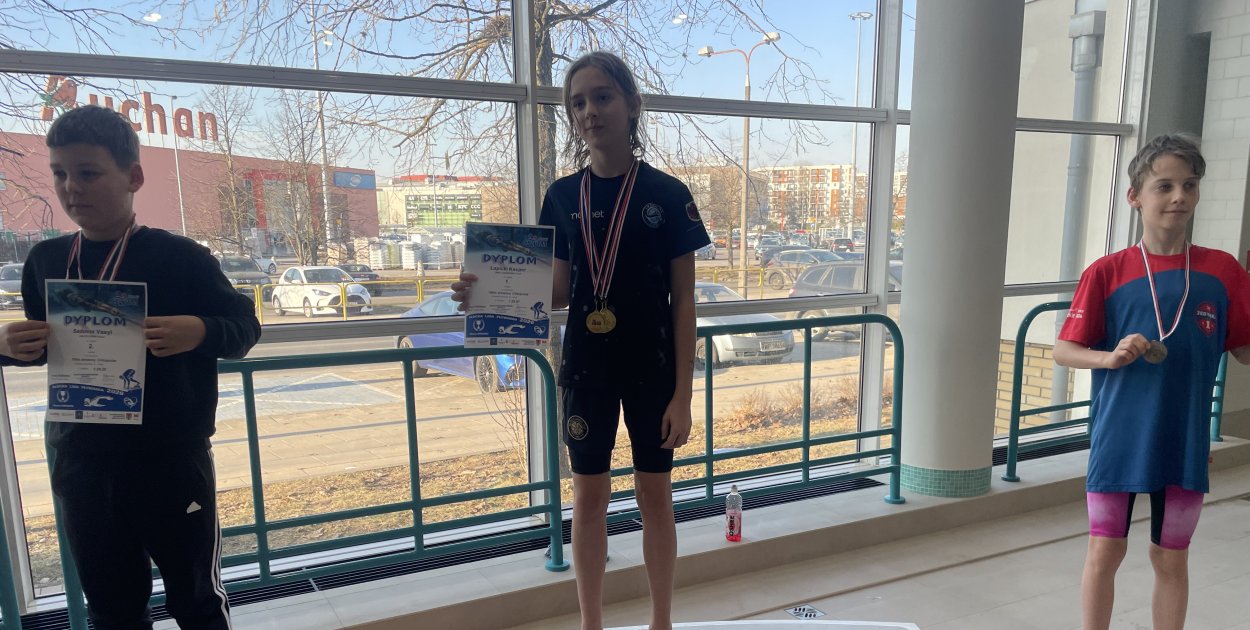 Pływacy z UKS Delfinek pokazali poziom w lidze. Jest chęć na więcej