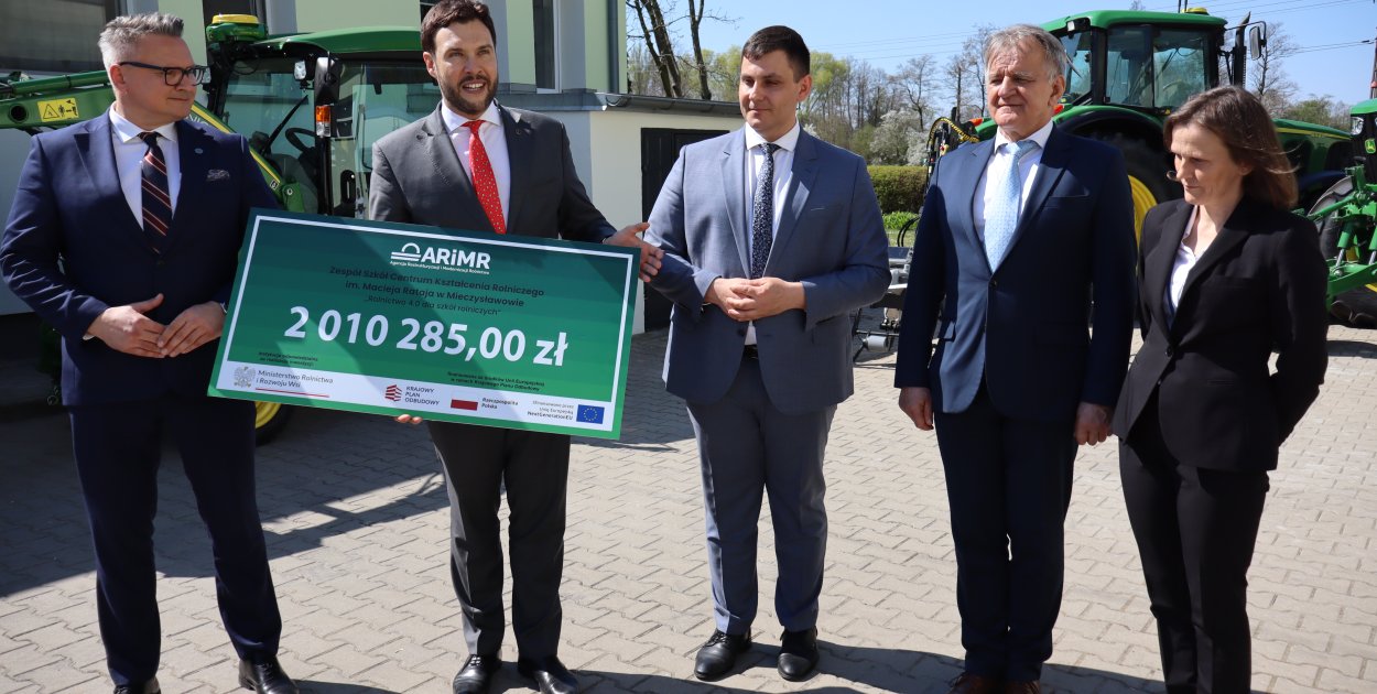 Miliony na nowoczesność w Mieczysławowie. Szkoła stawia na rolnictwo 4.0